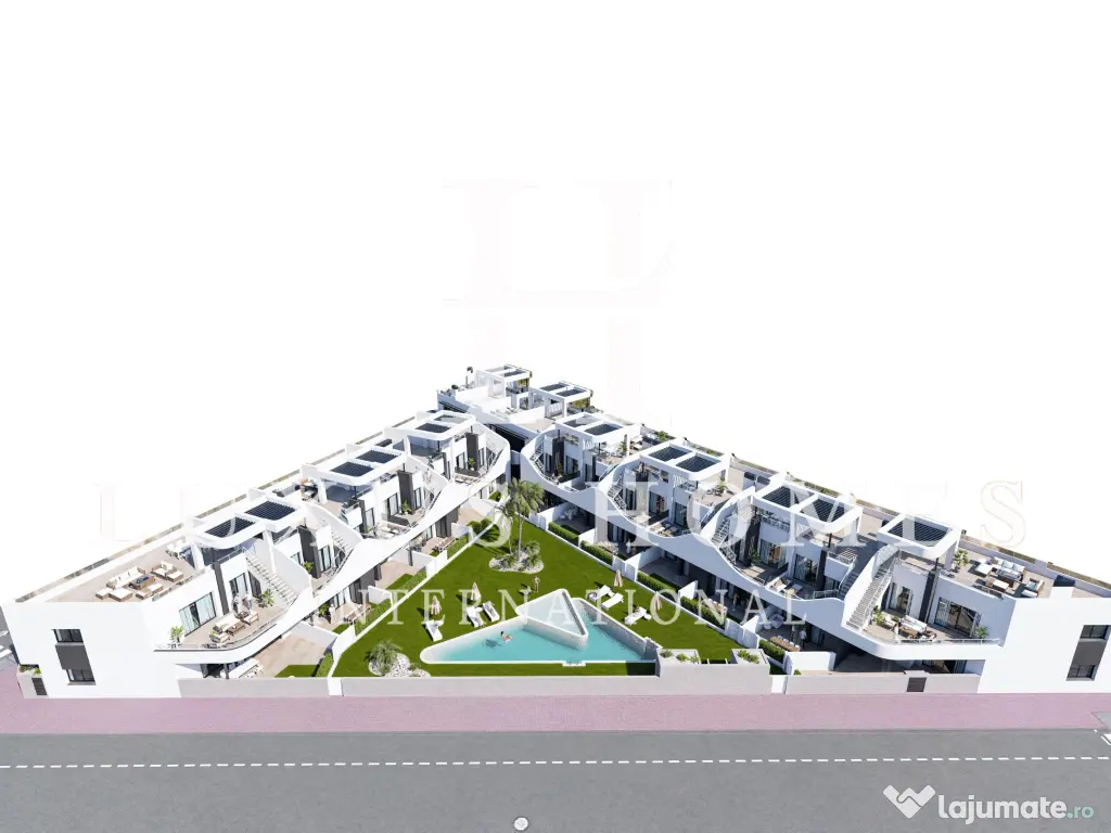 Apartament la parter, cu terasă și piscină comunitară situată aproape de coastă 