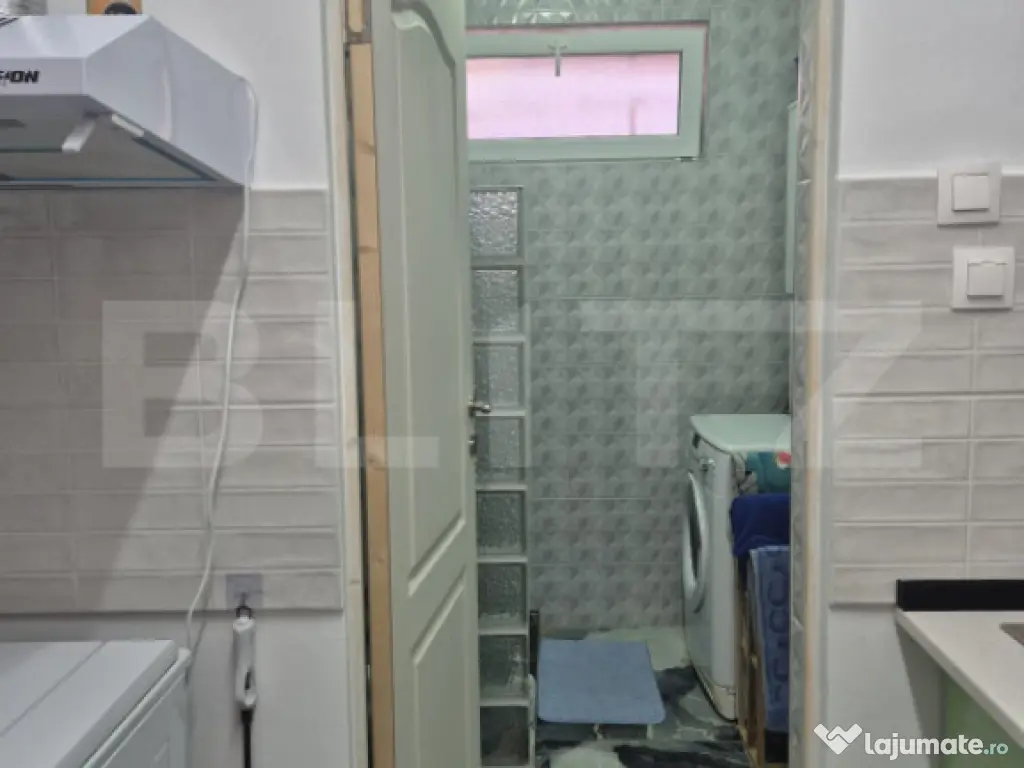 Casa renovata de vanzare in zona centrala, 400 mp teren 