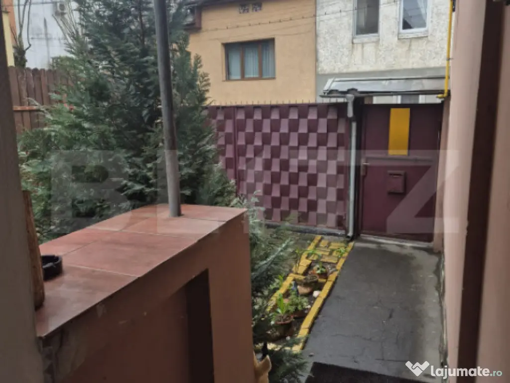 Casa renovata de vanzare in zona centrala, 400 mp teren 