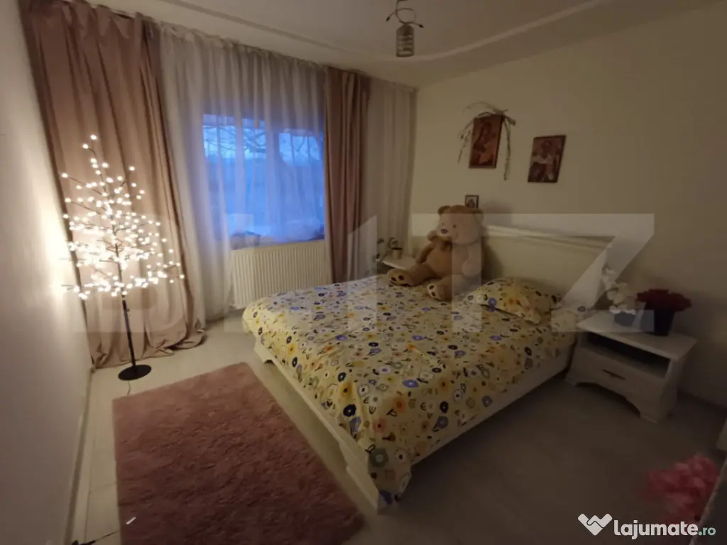 Apartament de vanzare, cu 3 camere, 67 mp, zona parc Debarca 