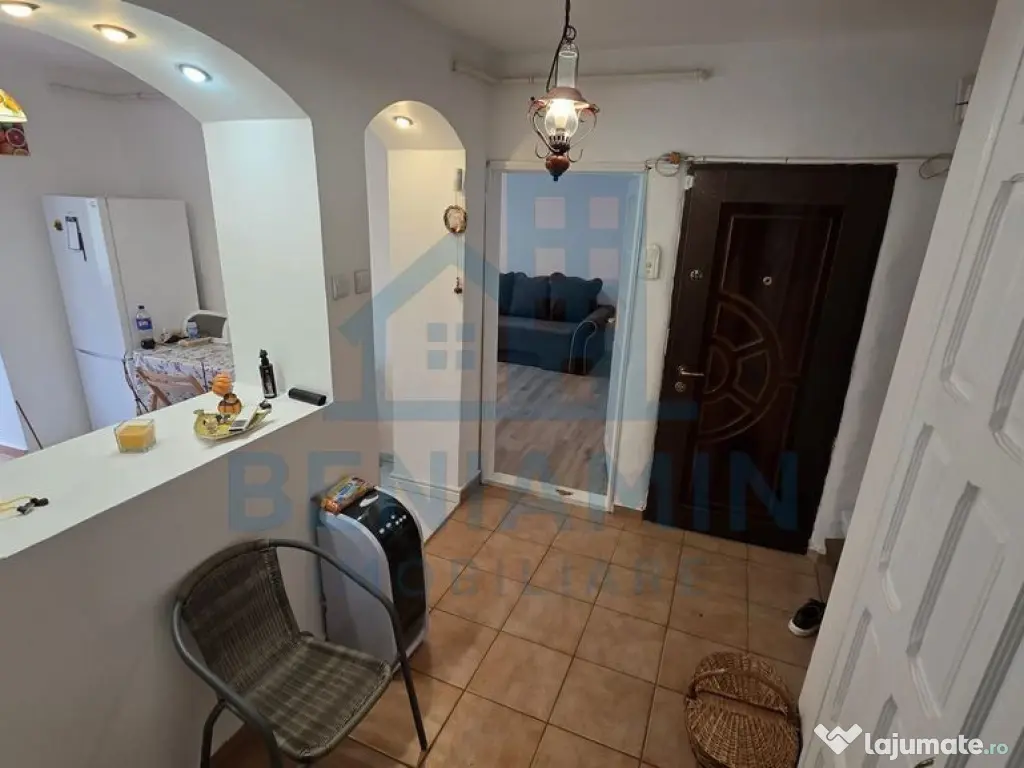 Apartament-Doua-Camere-Decomandat-1Mai-Etaj 2 