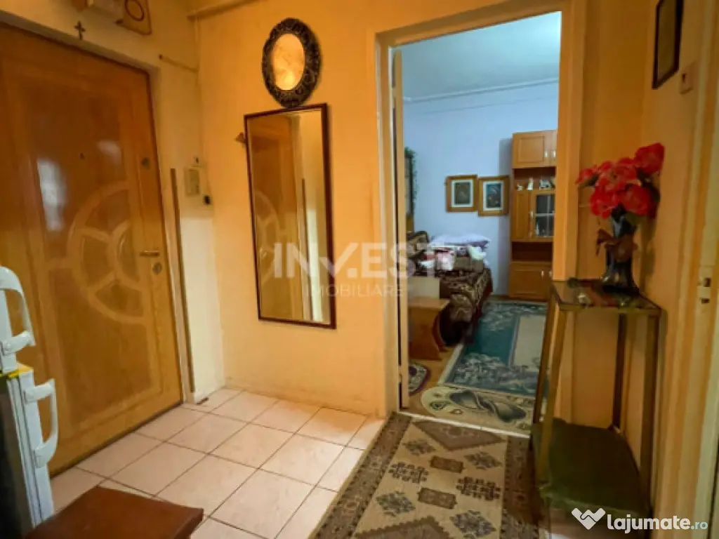 Ap 2 camere decomandat-54 mp-etaj 1-Podu Ros-Palas Mall 