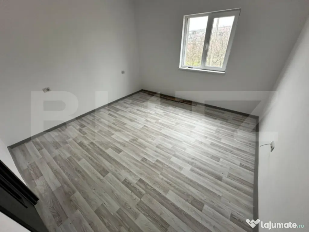 Casă de vânzare în Tomești – zonă centrală, lângă 