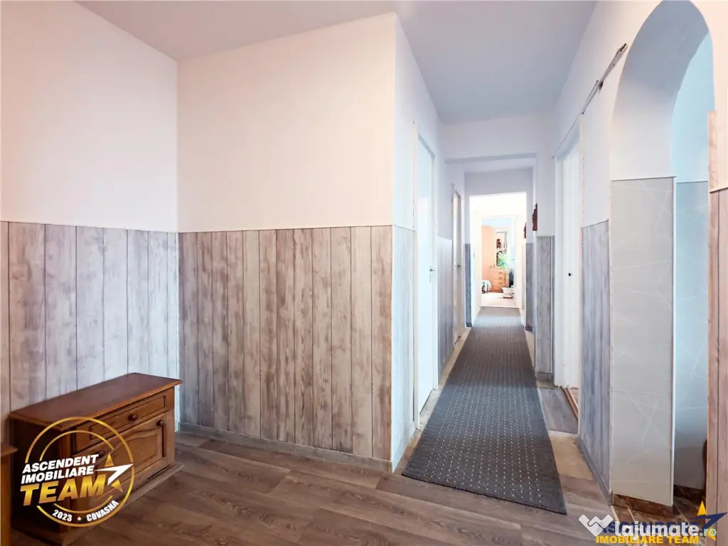 3D Tur! 3 camere,decomandate,apreciabila ariere,Dealului,Sim 