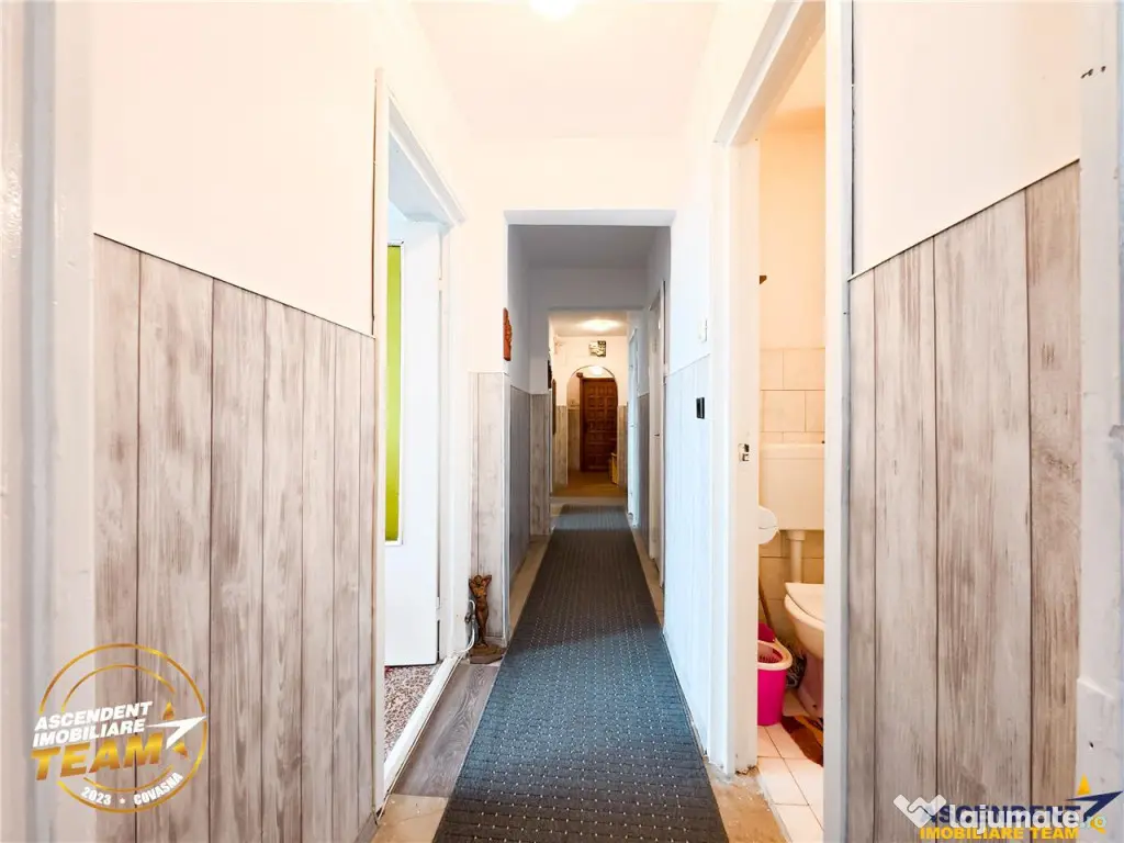 3D Tur! 3 camere,decomandate,apreciabila ariere,Dealului,Sim 