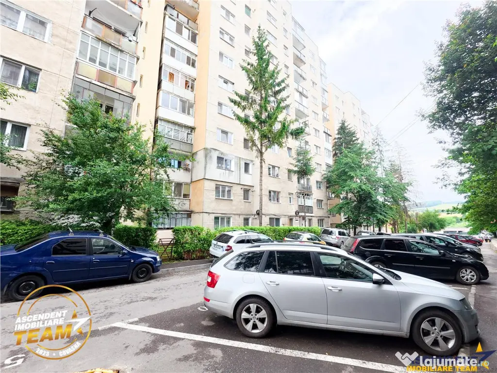 3D Tur! 3 camere,decomandate,apreciabila ariere,Dealului,Sim 