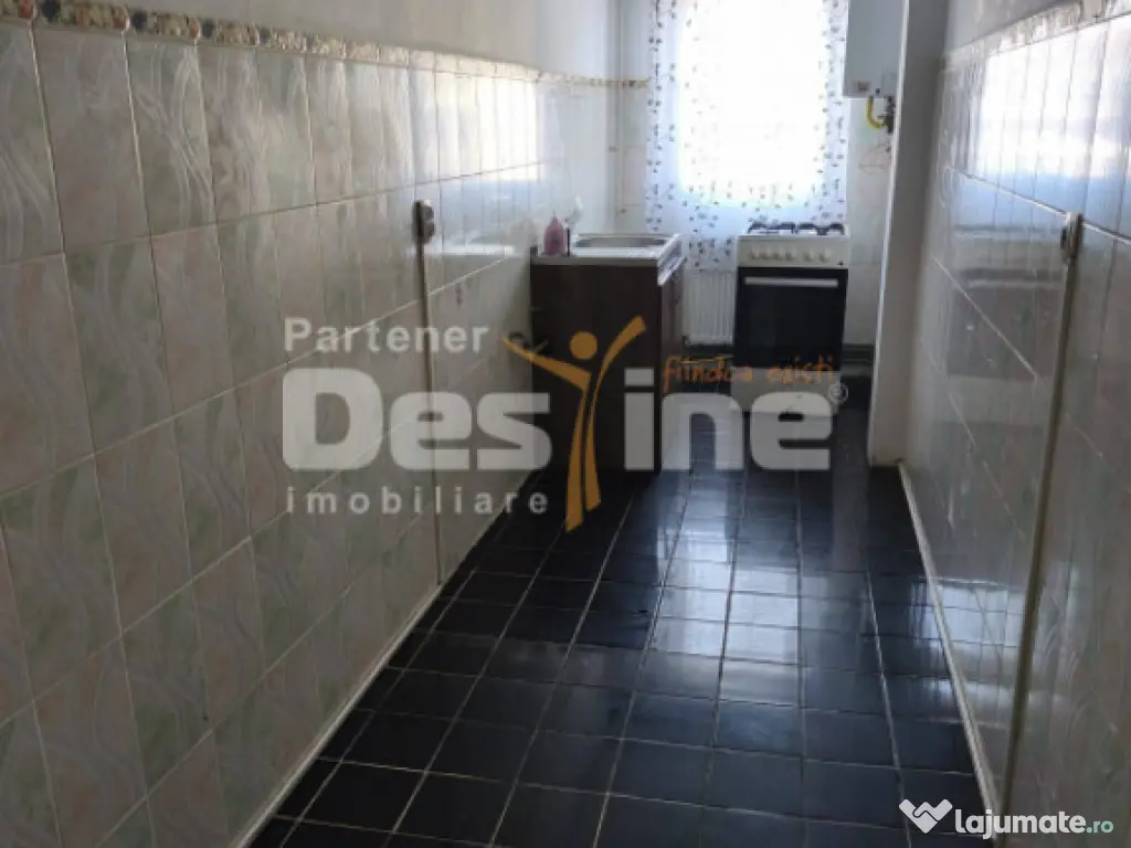 Garsoniera, suprafata de 28 mp cu loc de parcare in cartieru 