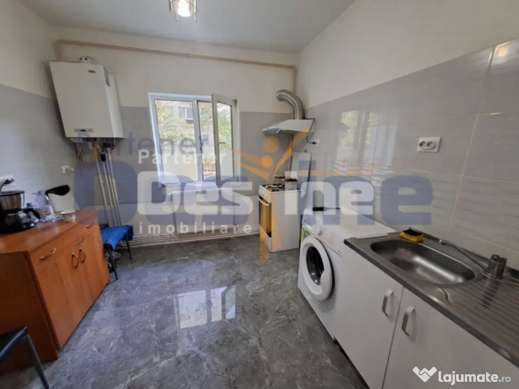 Apartament 3 camere Decomandat, 72 mp, Zona MIRCEA CEL BATRA 