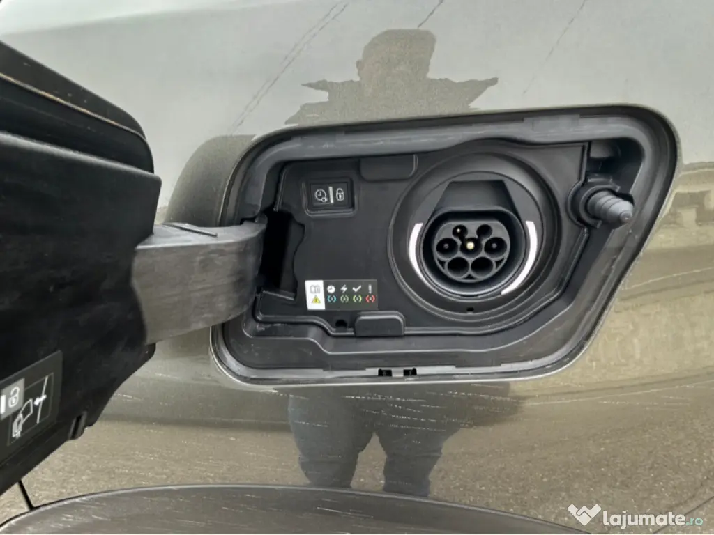 Peugeot 3008 GT Line Hybrid 