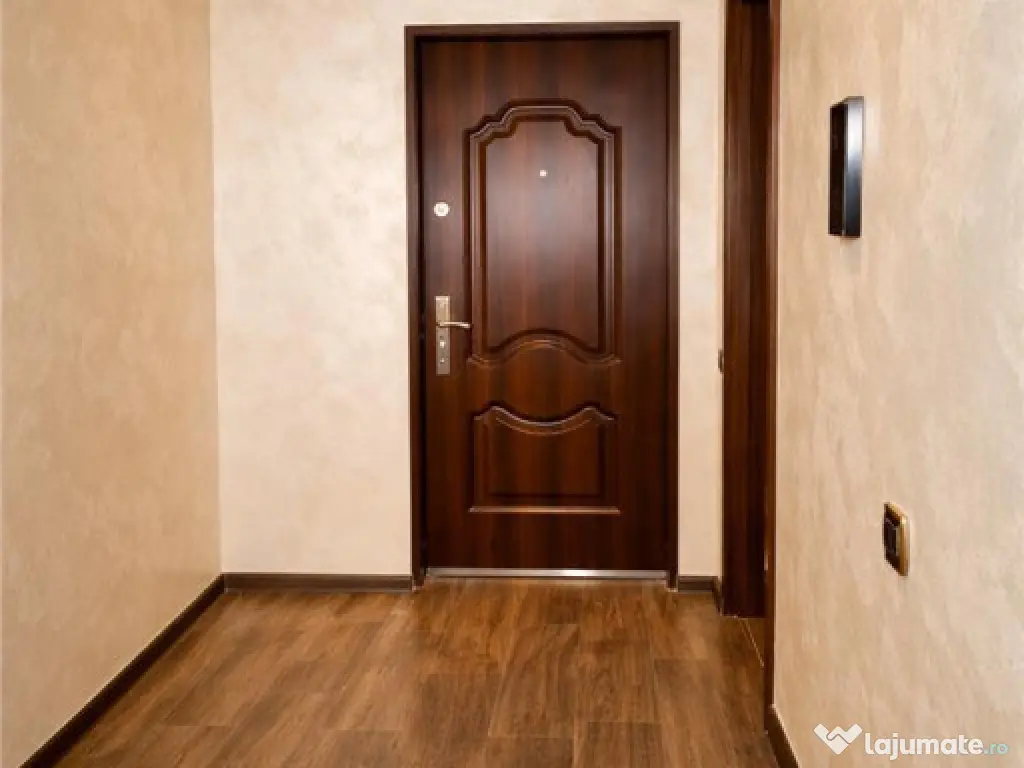 Apartament 2 camere, decomandat, 2 bai, Isaran, Tractorul 