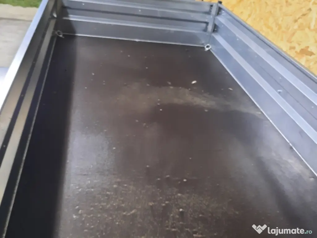 remorca auto 750 kg,înmatriculată 