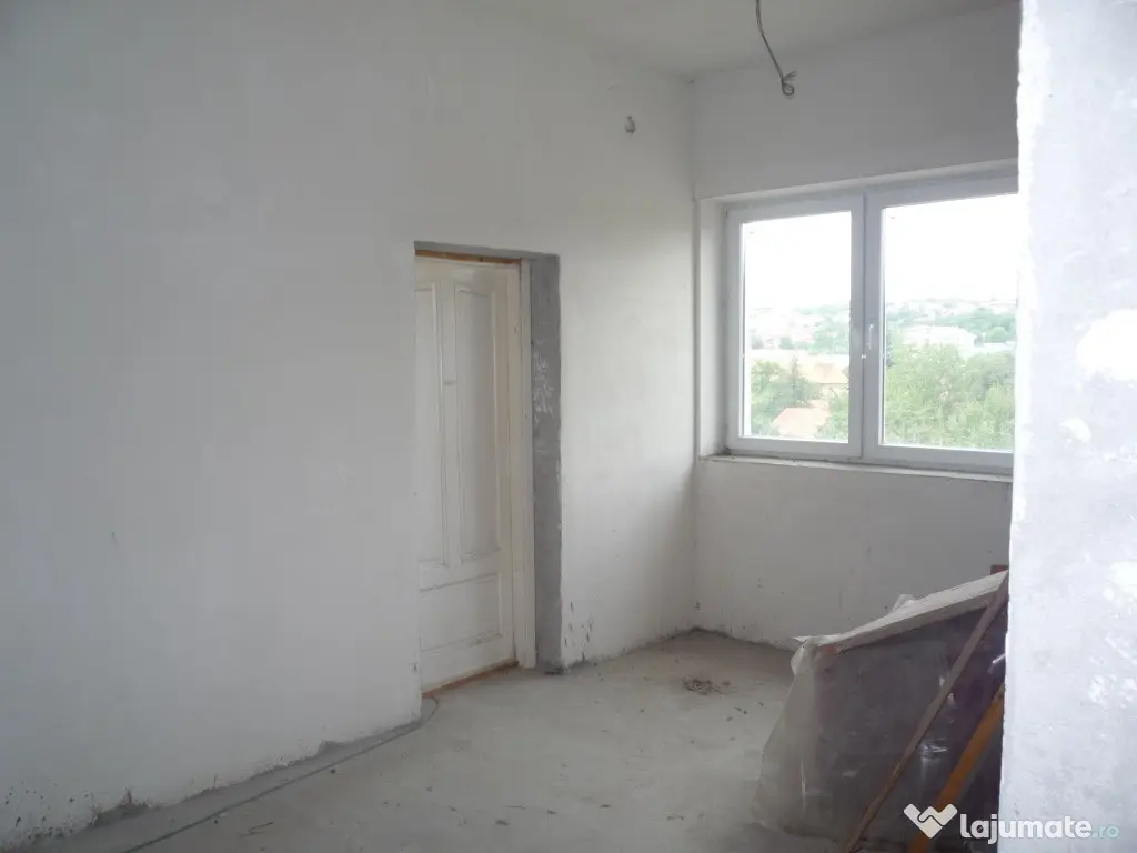 Vila D+P+E+M, sc 800 , teren 1250 , zona Doja-Spital , gaz 