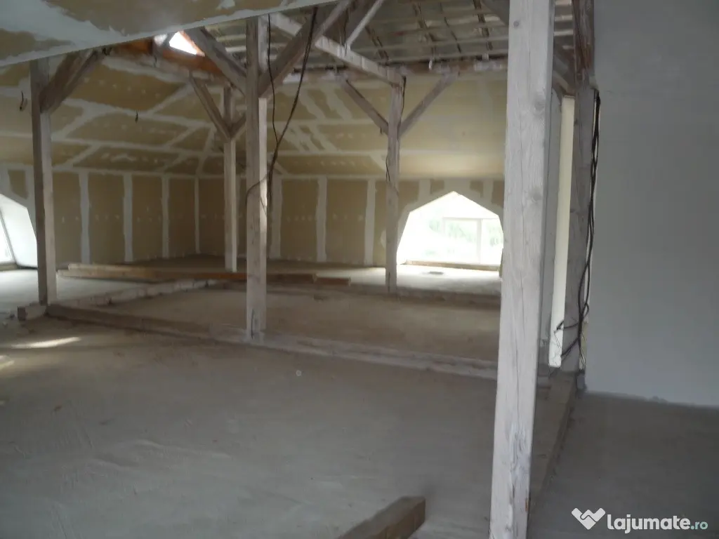 Vila D+P+E+M, sc 800 , teren 1250 , zona Doja-Spital , gaz 