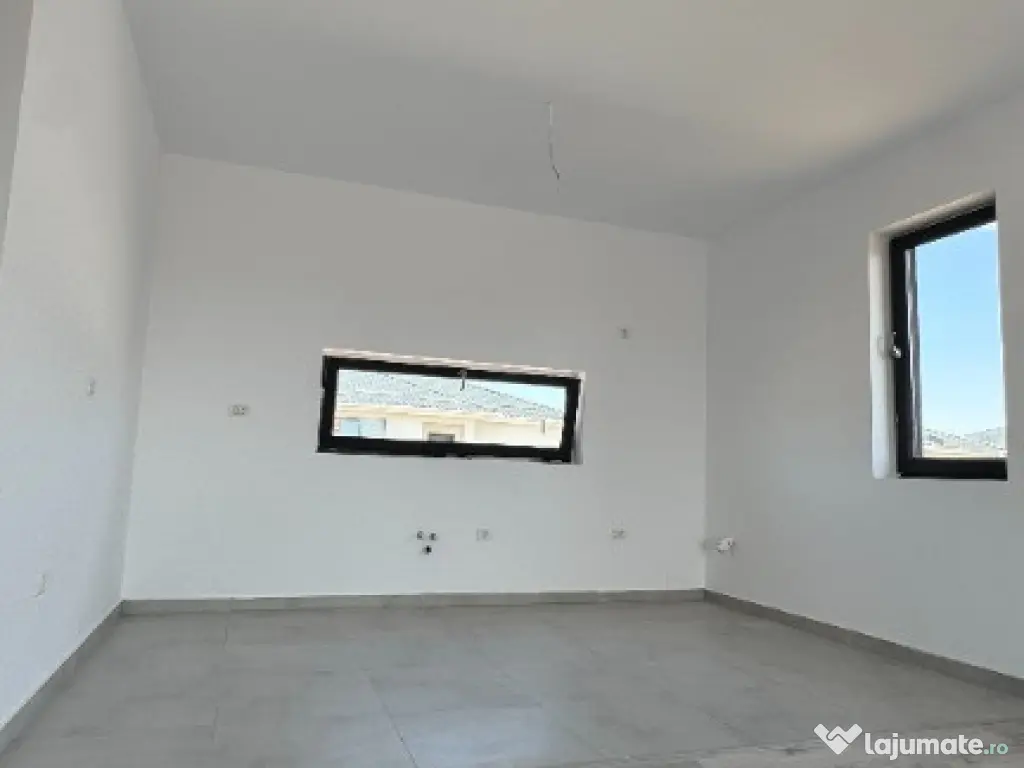 CASA FINALIZATA 4 CAMERE– Șos. Pipera-Tunari – 510 curte 