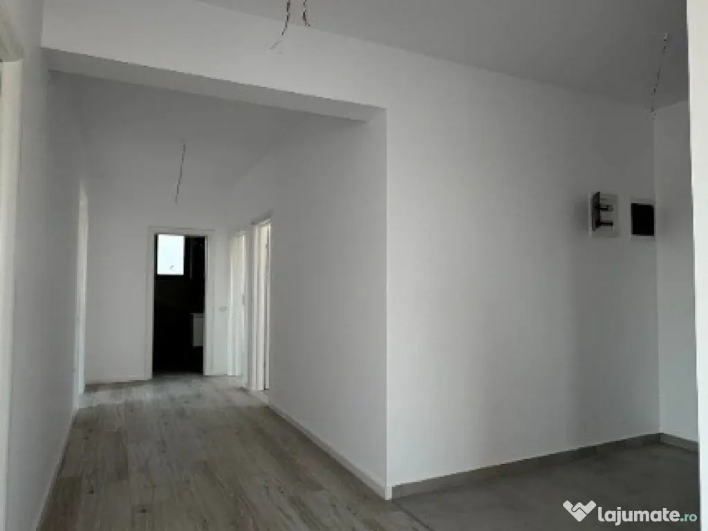 CASA FINALIZATA 4 CAMERE– Șos. Pipera-Tunari – 510 curte 