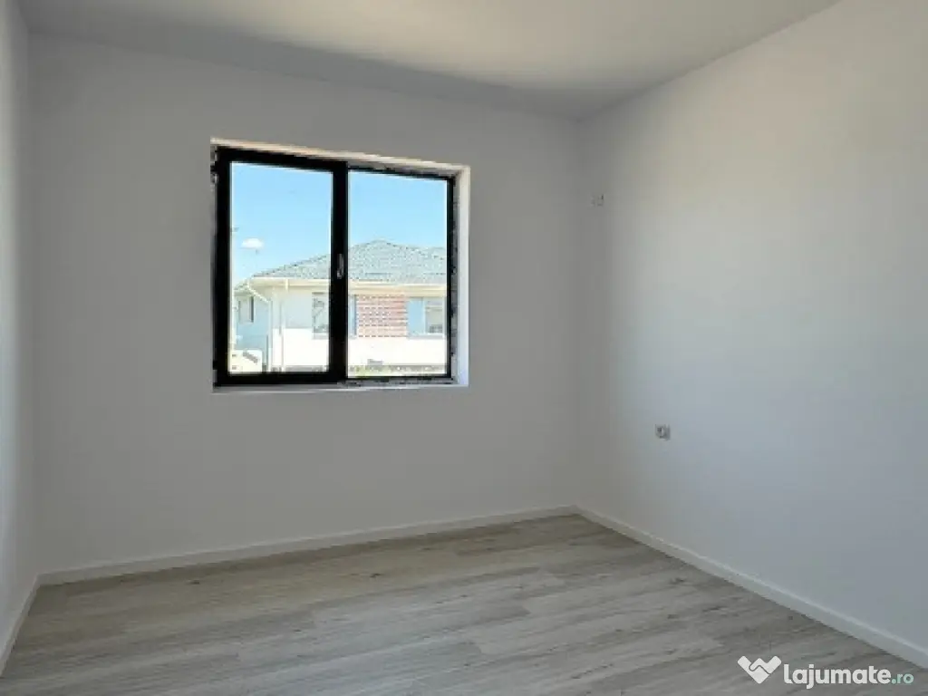 CASA FINALIZATA 4 CAMERE– Șos. Pipera-Tunari – 510 curte 