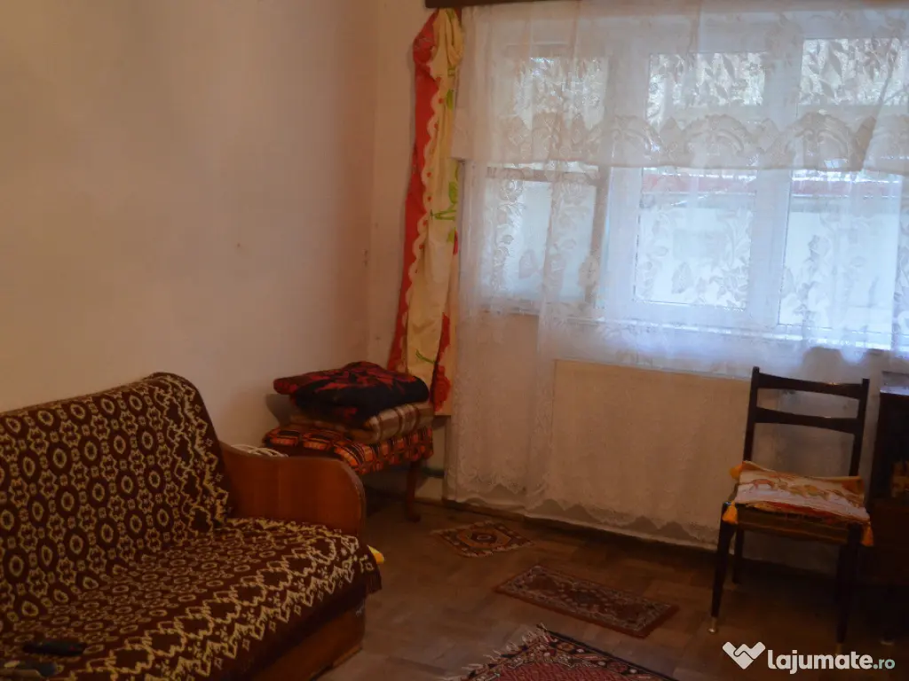 Busteni -apartament cu 2 camere ,parter 