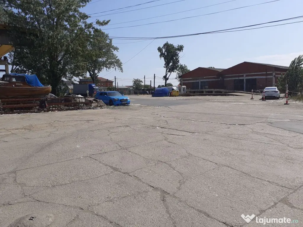 Teren cu vad stradal pentru diverse activitati - Titanul Nou 