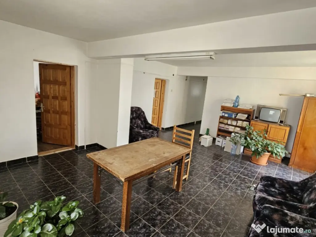 NORD - spatii birouri parter sau etaj intre 50 si 100 mp 