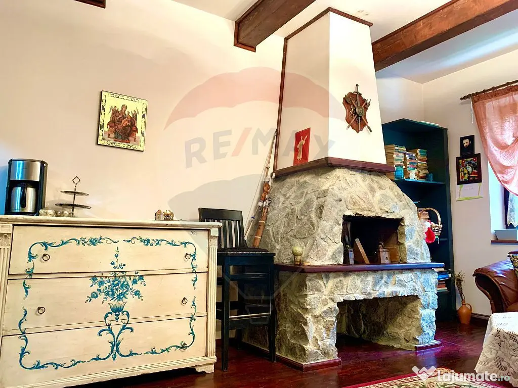 Pensiune cu 13 camere de vânzare in Bulz