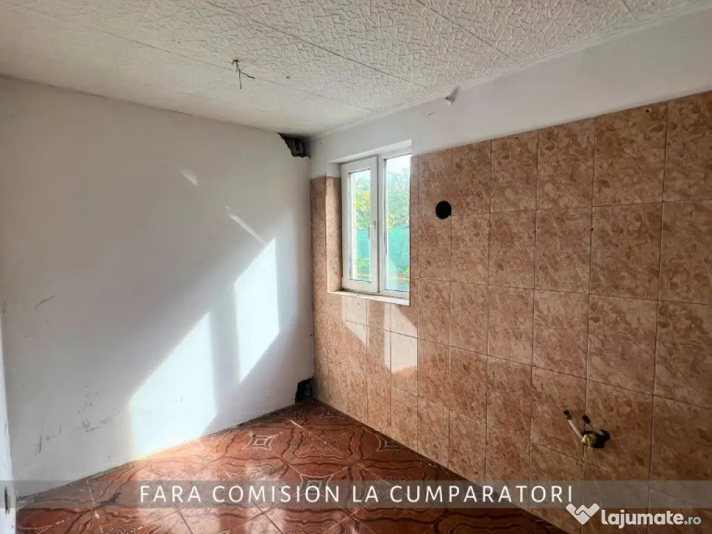 GORANU - CASA CU DESCHIDERE LA DN7 