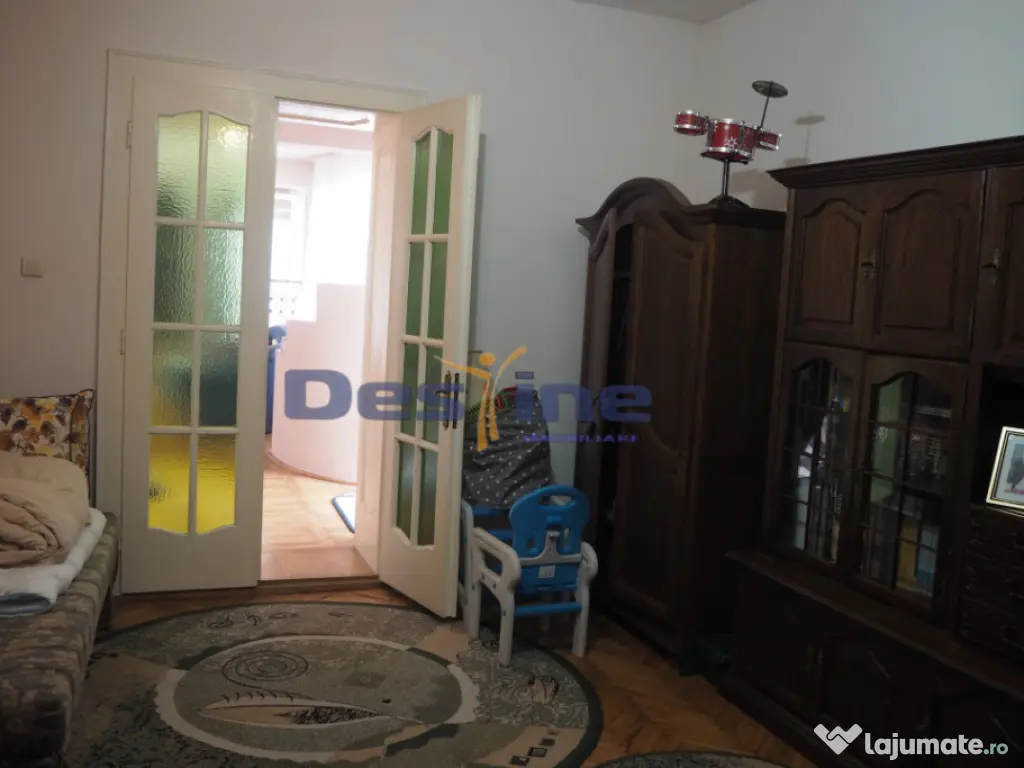 VAND CASA 3 CAMERE,POD,PIVNITA,2 GARAJE,FOISOR,DEJ 