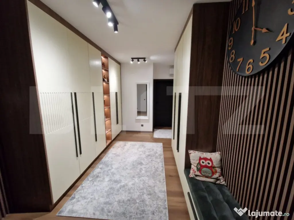 Apartament 3 camere, 82 mp, 2 terase, parcare, zona Frunzi?