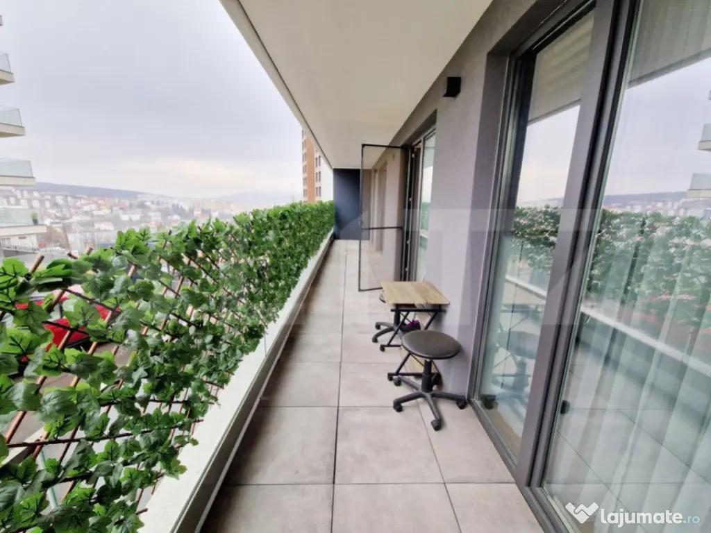 Apartament 3 camere, 82 mp, 2 terase, parcare, zona Frunzi?