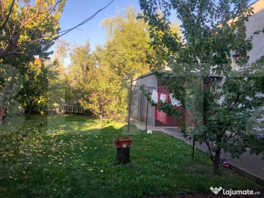 Casă individuală de 200 mp şi teren 320 mp în Calea Toro