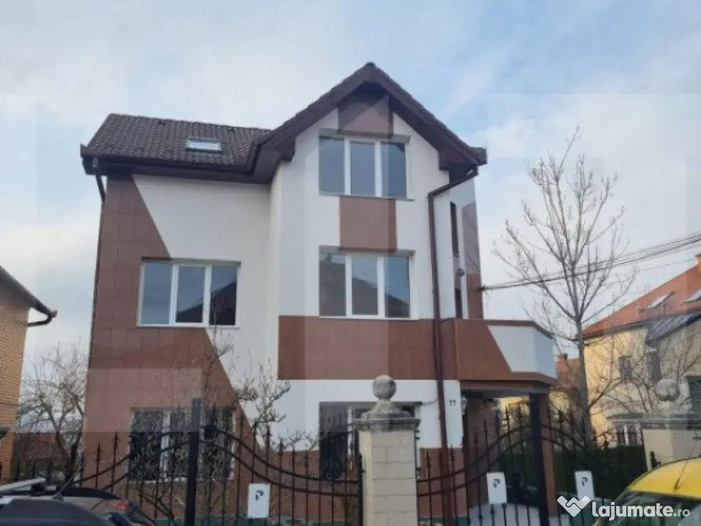 Spatiu cu destinatii multiple, 668 mp utili, 7 locuri parcar