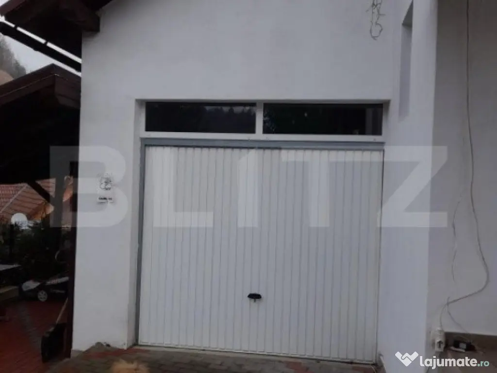 Casa 6 camere , se doreste si schimb cu apt+dif - Poiana Mar