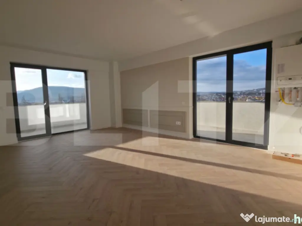 Apartament 3 camere, finisat lux, bloc nou, zona strada Libe