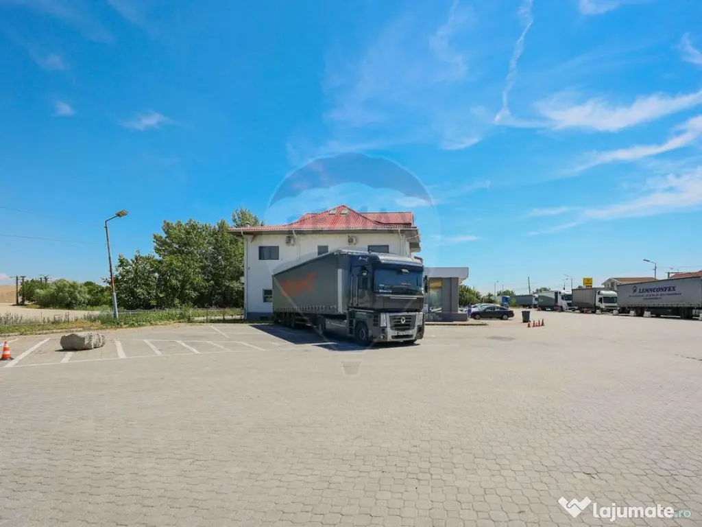 Hotel/Pensiune de vânzare cu 16 camere, Punct de Frontie...