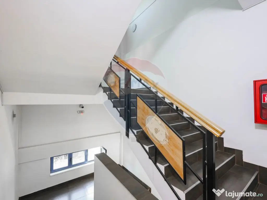 Hotel/Pensiune de vânzare cu 16 camere, Punct de Frontie...