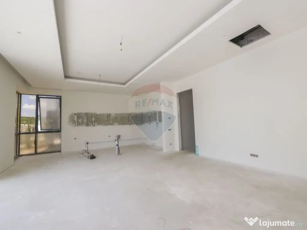 EXCLUSIVITATE RE/MAX! Vânzare casă semifinisată în Bo... 