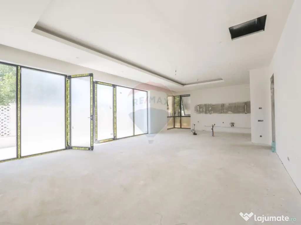 EXCLUSIVITATE RE/MAX! Vânzare casă semifinisată în Bo... 