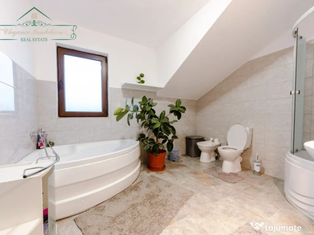 Vila cu 6 camere, zona Via Carmina Vladimirescu, Arad