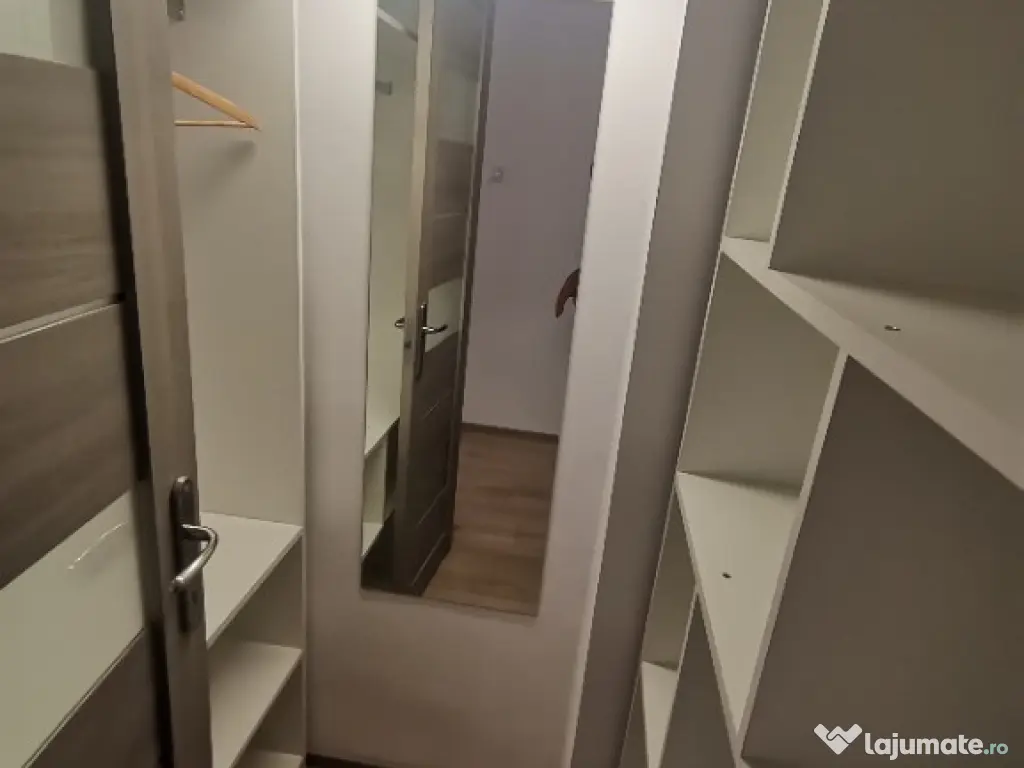 INCHIRIEZ ap. 3 camere decomandat ,renovat, zona Mihai Viteazul 