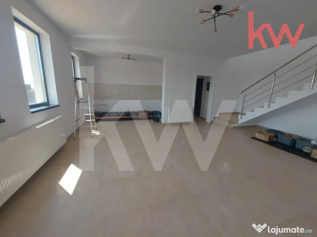 Casă frumoasă, 238 mp, Cârcea