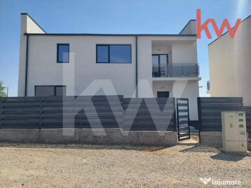 Casă frumoasă, 238 mp, Cârcea