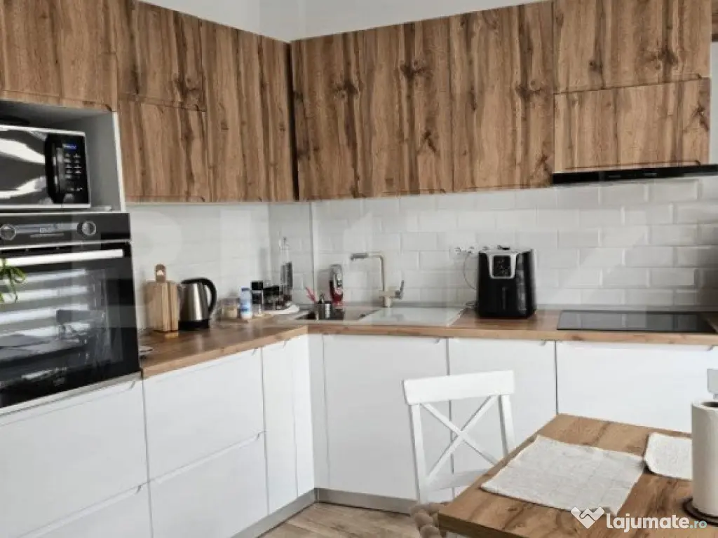 Apartament de 2 camere, 54mp, zona Centrala