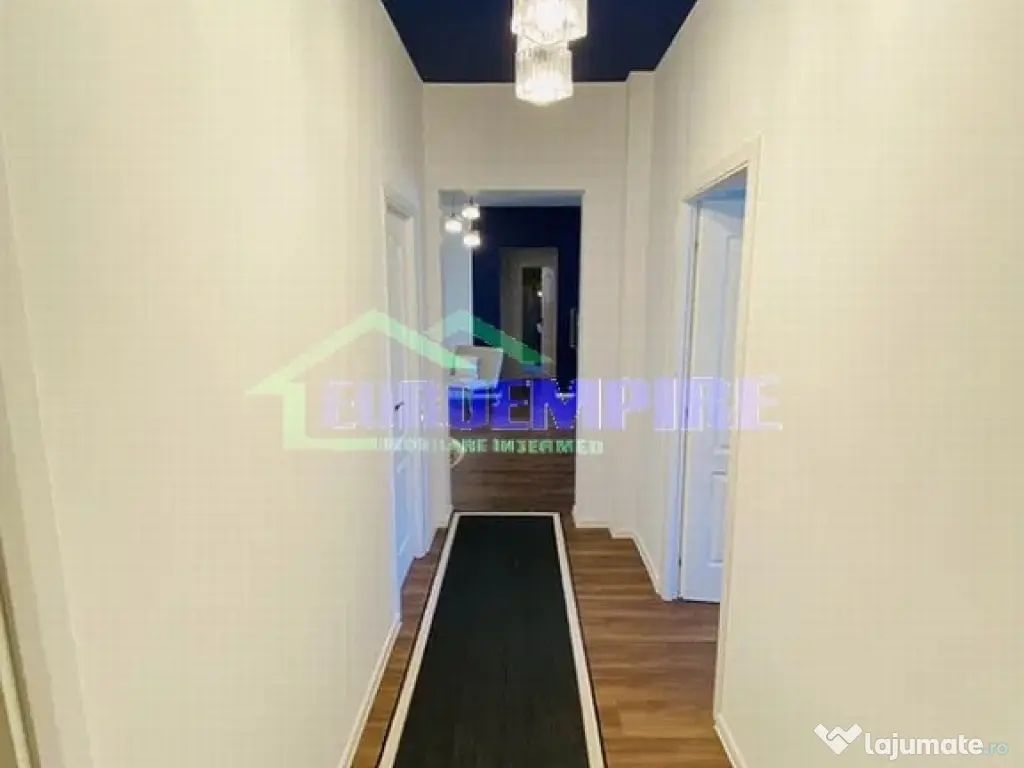 Apartament 4 camere de inchiriat zona Piata Ovidiu - Peninsula 