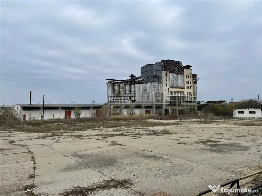 Spatii industriale , teren ,silozuri si Fabrica de nutret... 