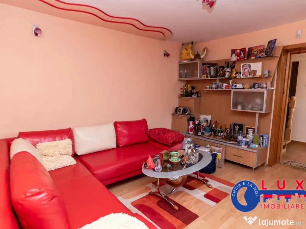 ID 6638 Vila de tip P+M in Zona CENTRALA 