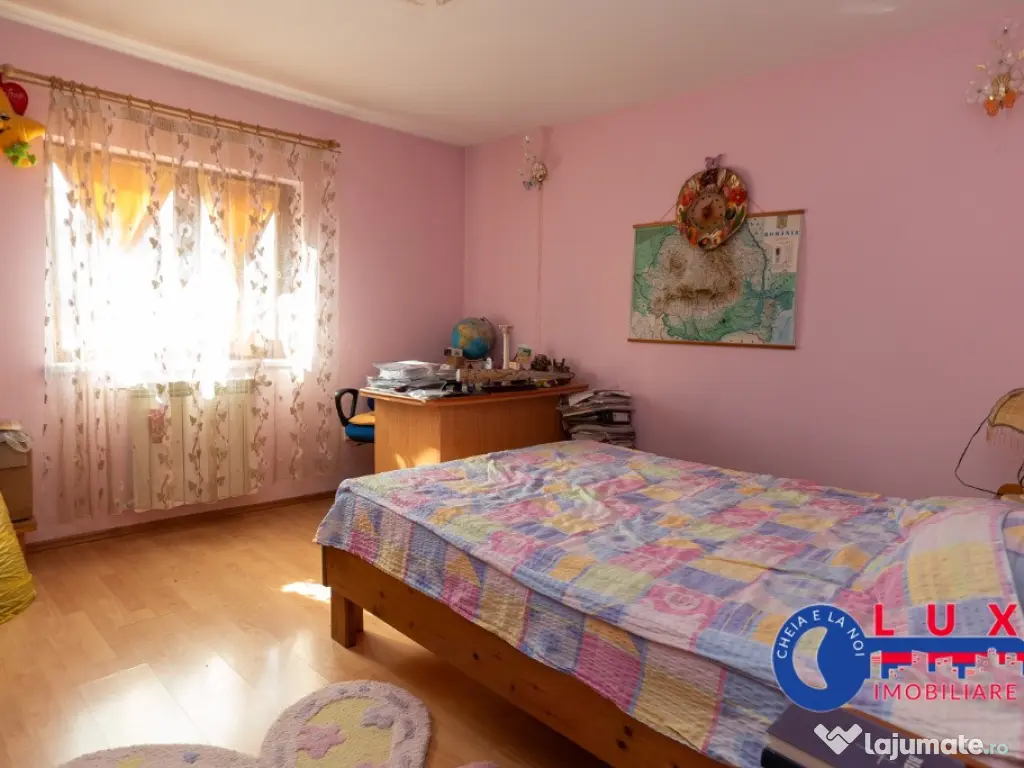 ID 6638 Vila de tip P+M in Zona CENTRALA 