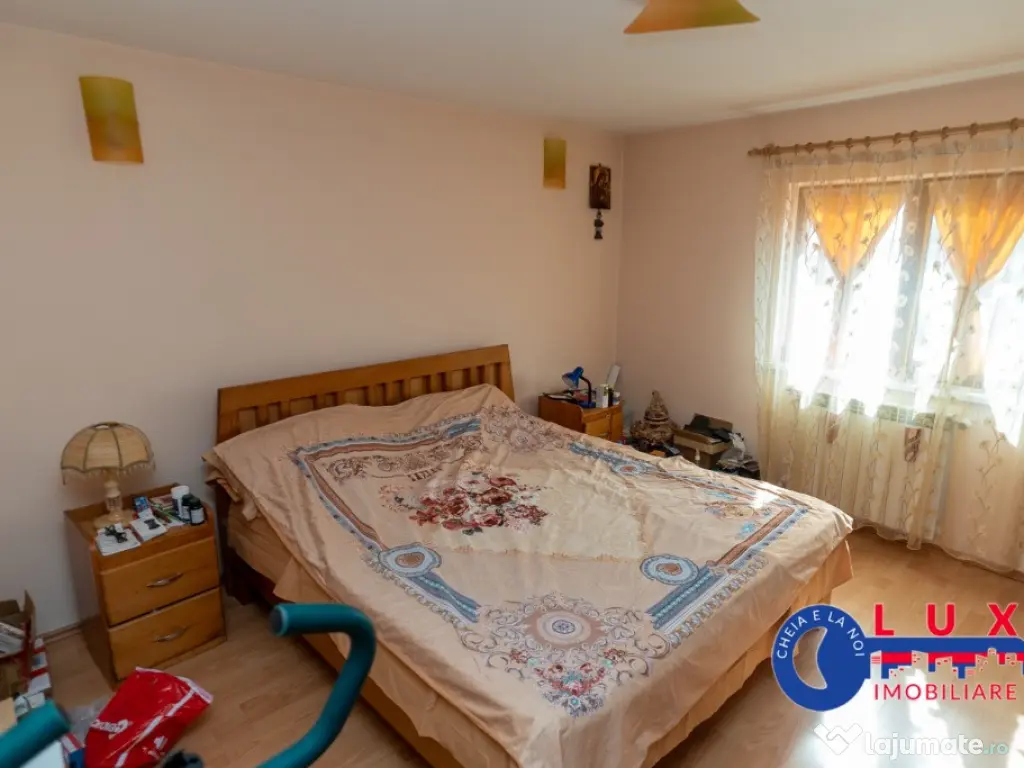 ID 6638 Vila de tip P+M in Zona CENTRALA 