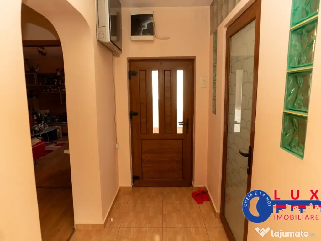 ID 6638 Vila de tip P+M in Zona CENTRALA 