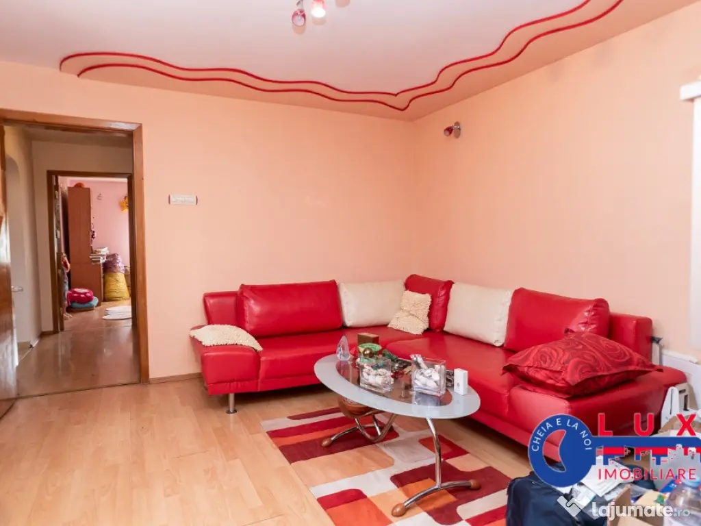 ID 6638 Vila de tip P+M in Zona CENTRALA 