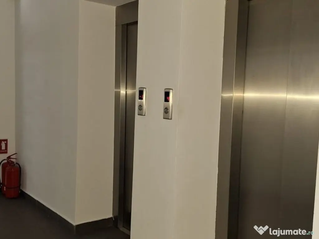 Cladire de birouri Armeneasca