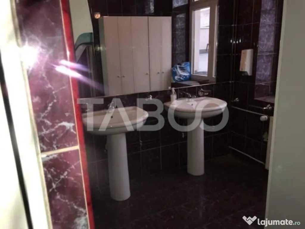 Spatiu de birouri decomandat 4 incaperi generoase zona Terez 